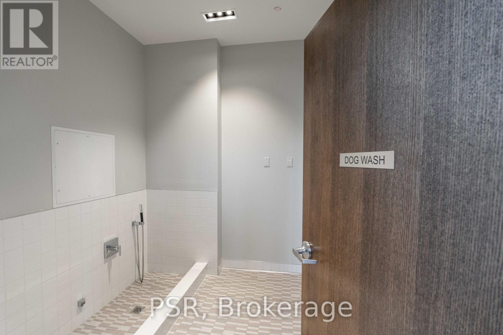 1029 - 100 Eagle Rock Way, Vaughan, Ontario  L6A 5B9 - Photo 25 - N12462825