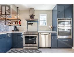 735 BEACH Boulevard, Hamilton, Ontario