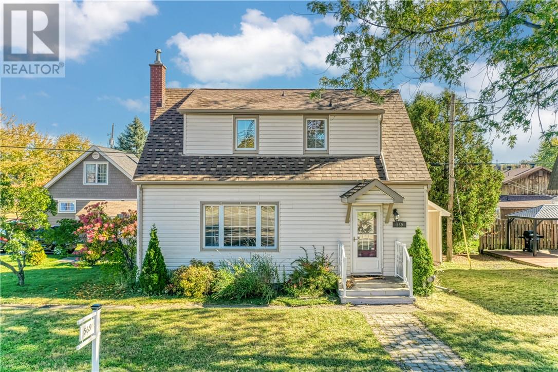569 Main Street, Lively, Ontario