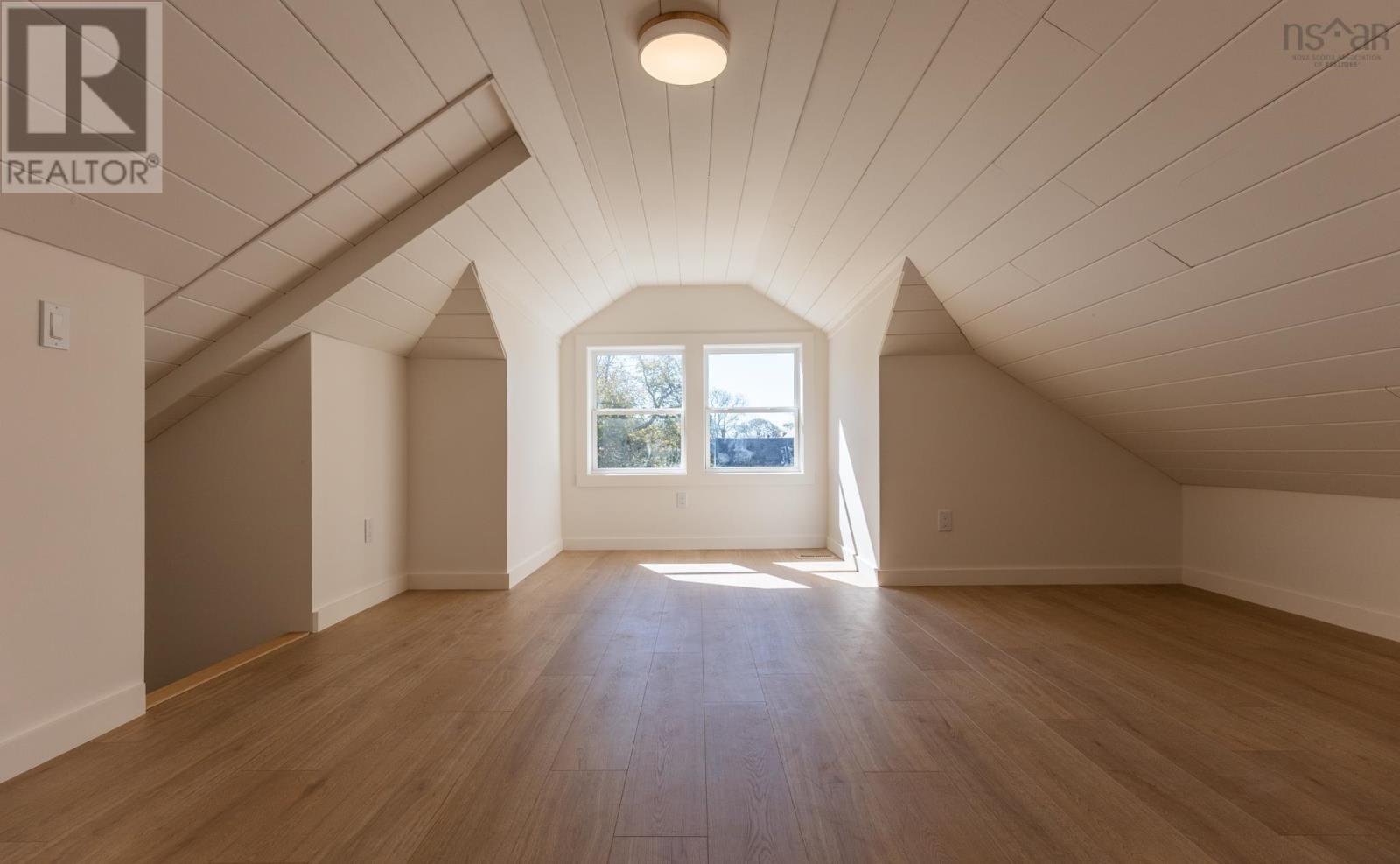 19 Cumberland Street, Yarmouth, Nova Scotia  B5A 5K4 - Photo 42 - 202525355