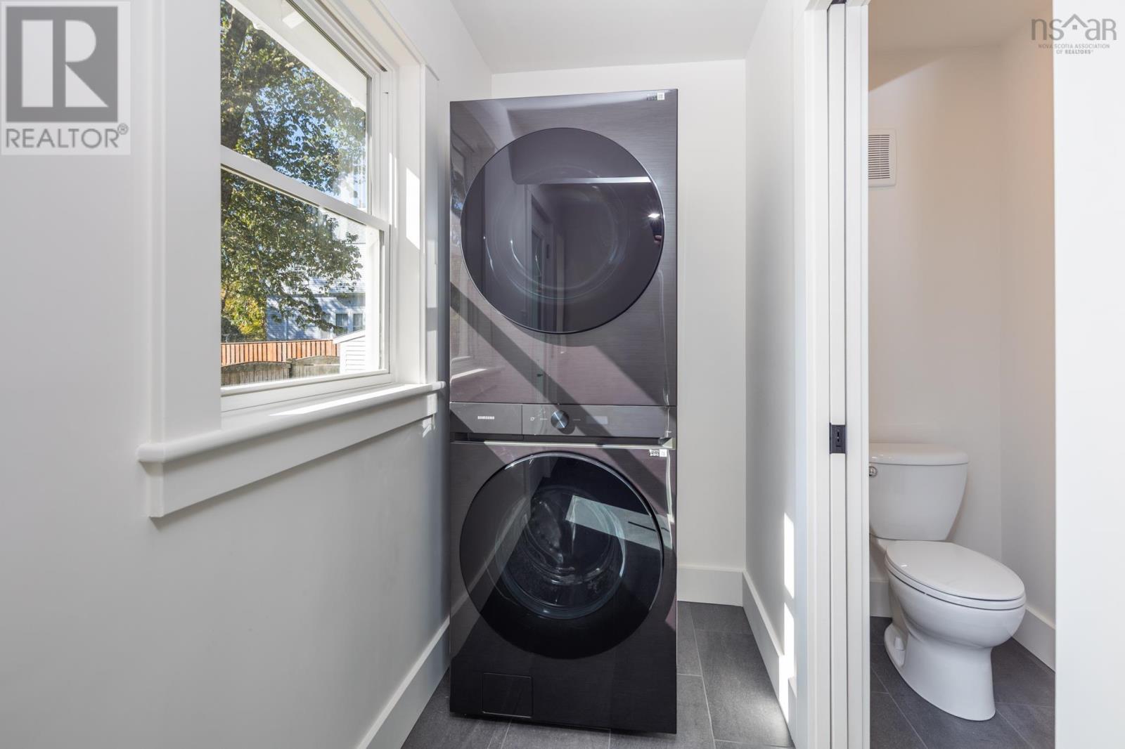 19 Cumberland Street, Yarmouth, Nova Scotia  B5A 5K4 - Photo 7 - 202525355