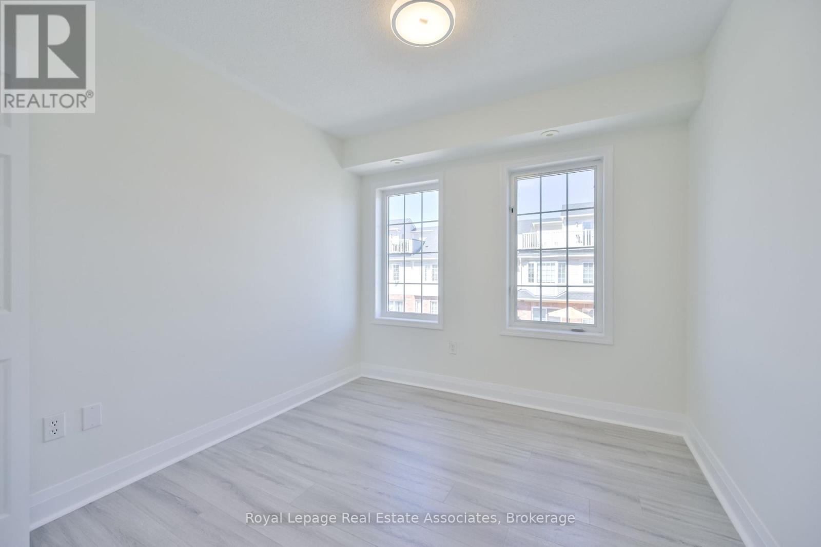 3 - 575 Dundas Street, Mississauga, Ontario  L5B 0B2 - Photo 16 - W12462797