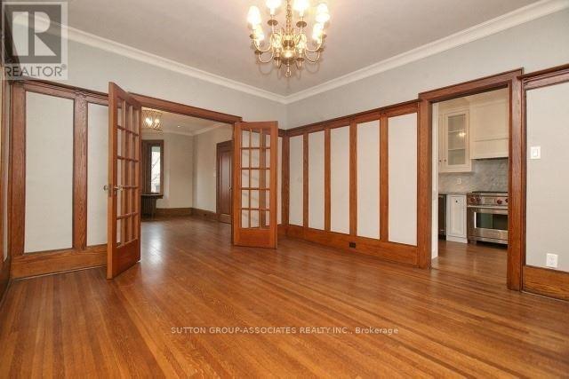 Main - 36 Glenholme Avenue, Toronto, Ontario  M6H 3A9 - Photo 10 - W12462824