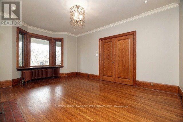 Main - 36 Glenholme Avenue, Toronto, Ontario  M6H 3A9 - Photo 12 - W12462824