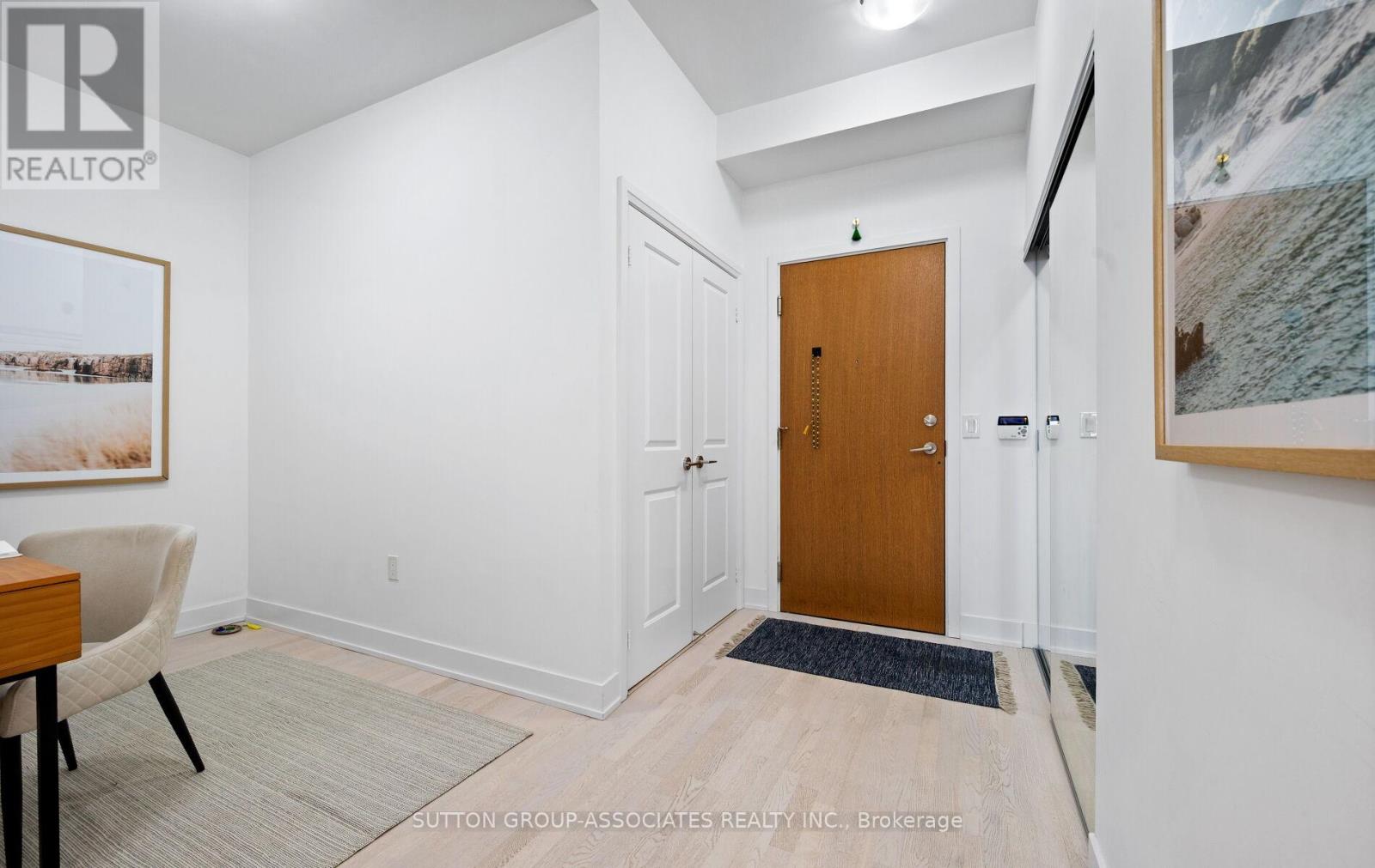 703 - 20 Shore Breeze Drive, Toronto, Ontario  M8V 0C7 - Photo 4 - W12462828