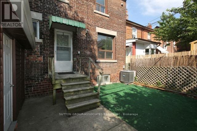 Main - 57 Aziel Street, Toronto, Ontario  M6P 2N8 - Photo 12 - W12462833