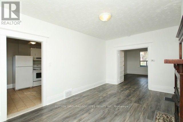 Main - 57 Aziel Street, Toronto, Ontario  M6P 2N8 - Photo 5 - W12462833