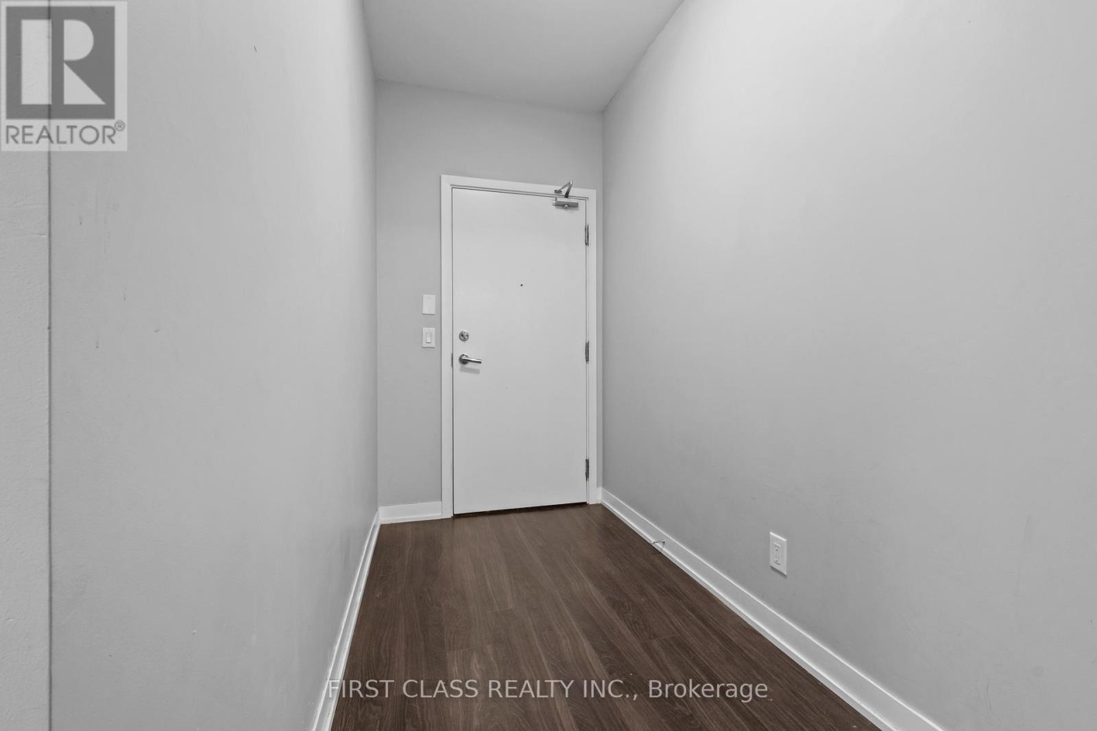 1020 - 1830 Bloor Street W, Toronto, Ontario  M6P 0A2 - Photo 2 - W12462859