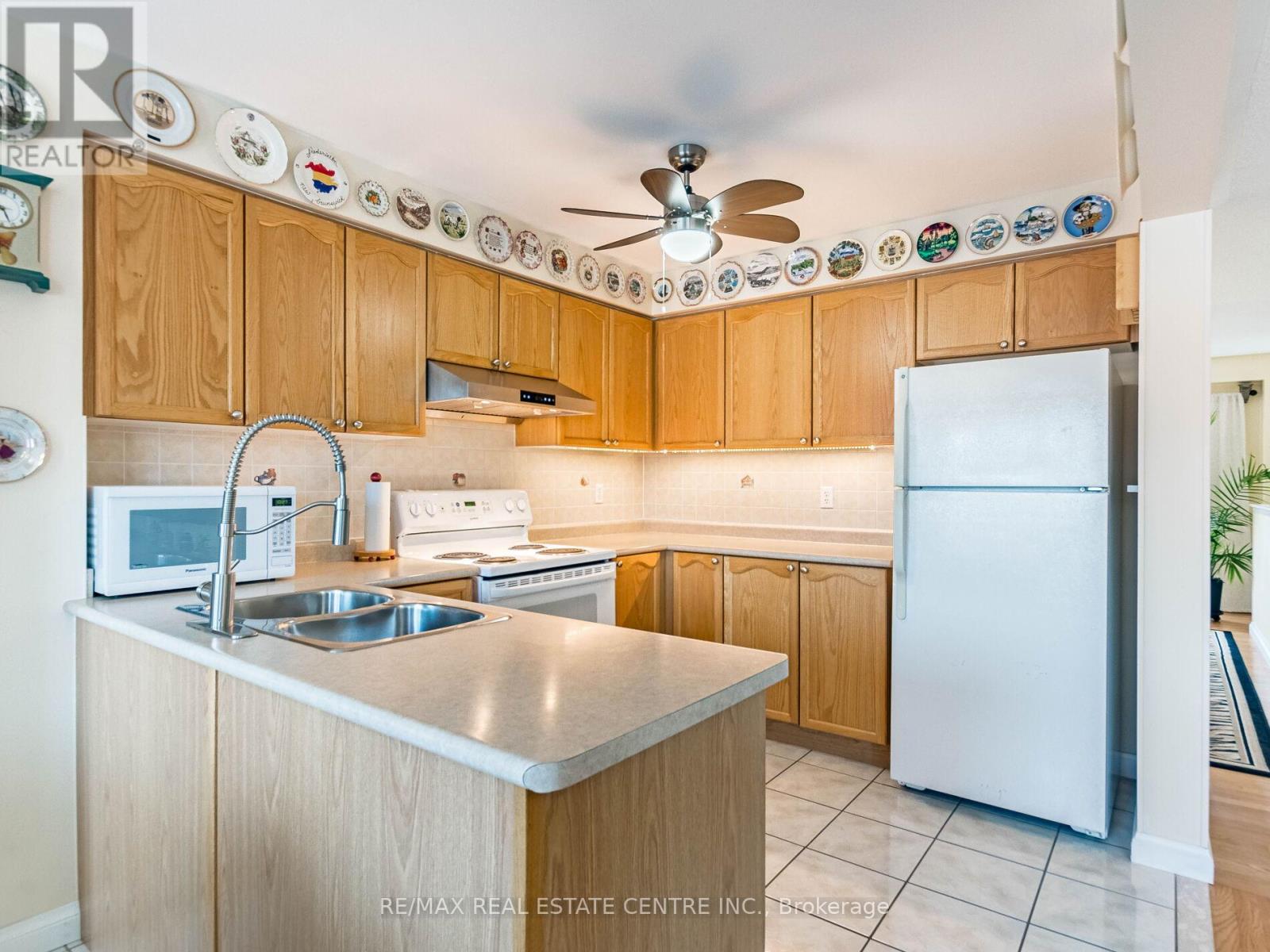 1240 Chapman Crescent, Milton, Ontario  L9T 6G3 - Photo 17 - W12462867