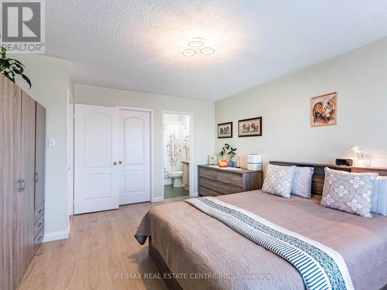 1240 Chapman Crescent, Milton, Ontario  L9T 6G3 - Photo 25 - W12462867