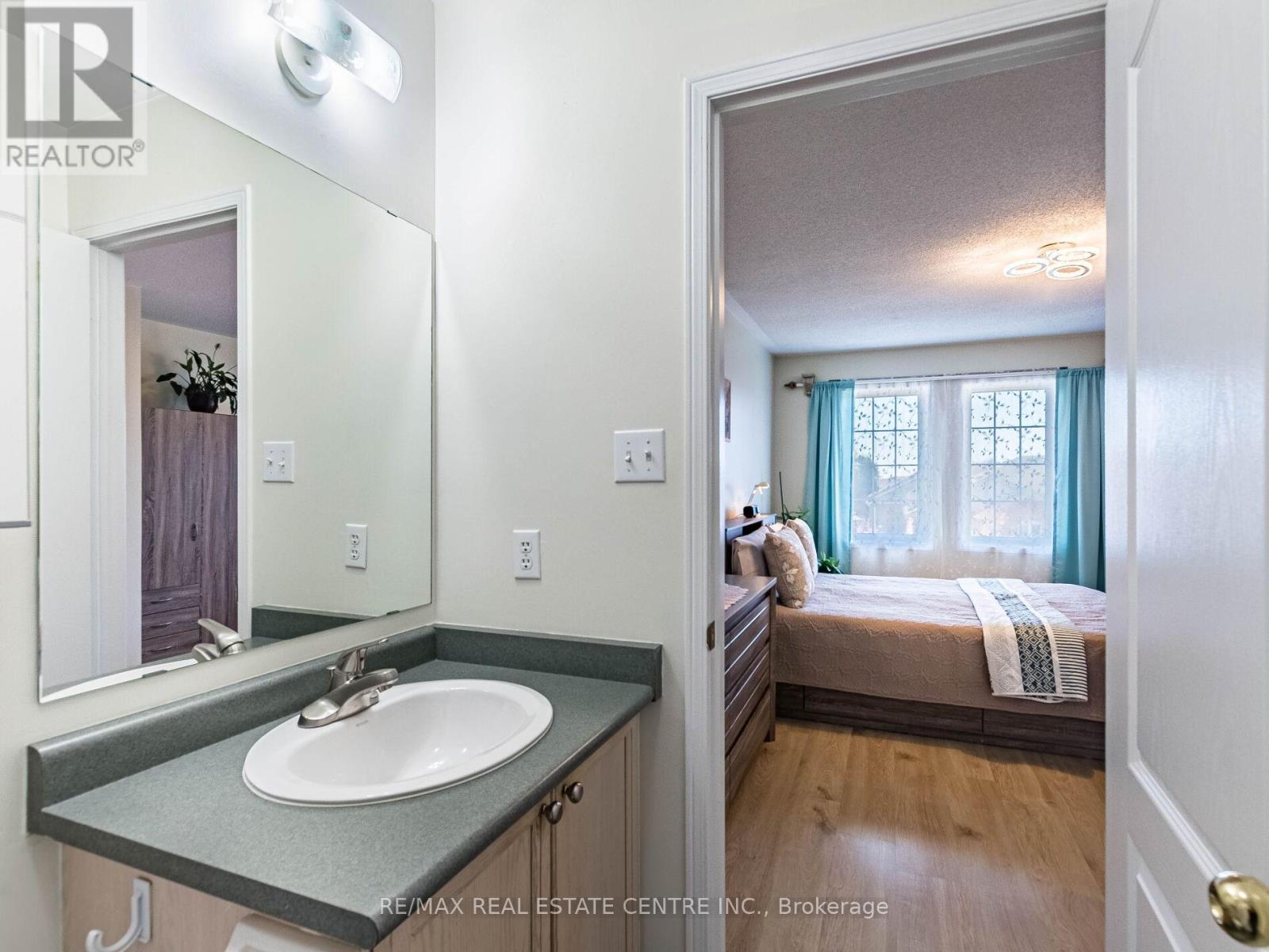 1240 Chapman Crescent, Milton, Ontario  L9T 6G3 - Photo 26 - W12462867