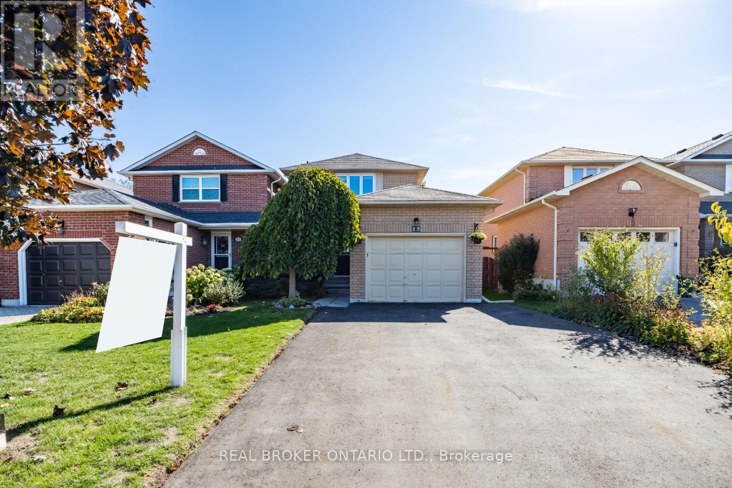 13 FIELDCREST AVENUE, Clarington, Ontario