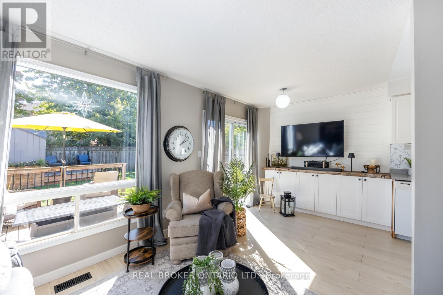 13 Fieldcrest Avenue, Clarington, Ontario  L1E 2X3 - Photo 6 - E12463135