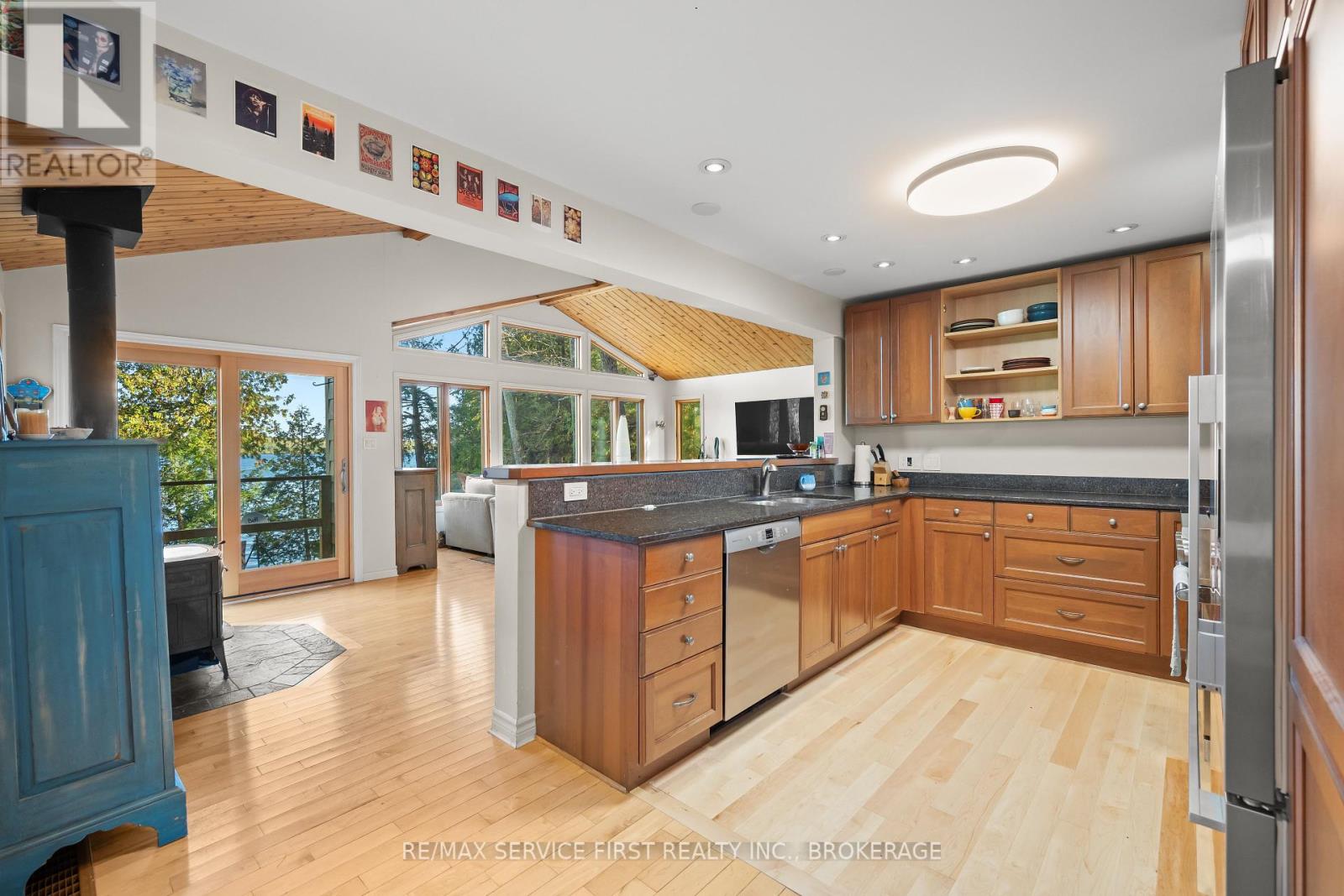 11 Lawton Lane, Rideau Lakes, Ontario  K0G 1E0 - Photo 25 - X12463113
