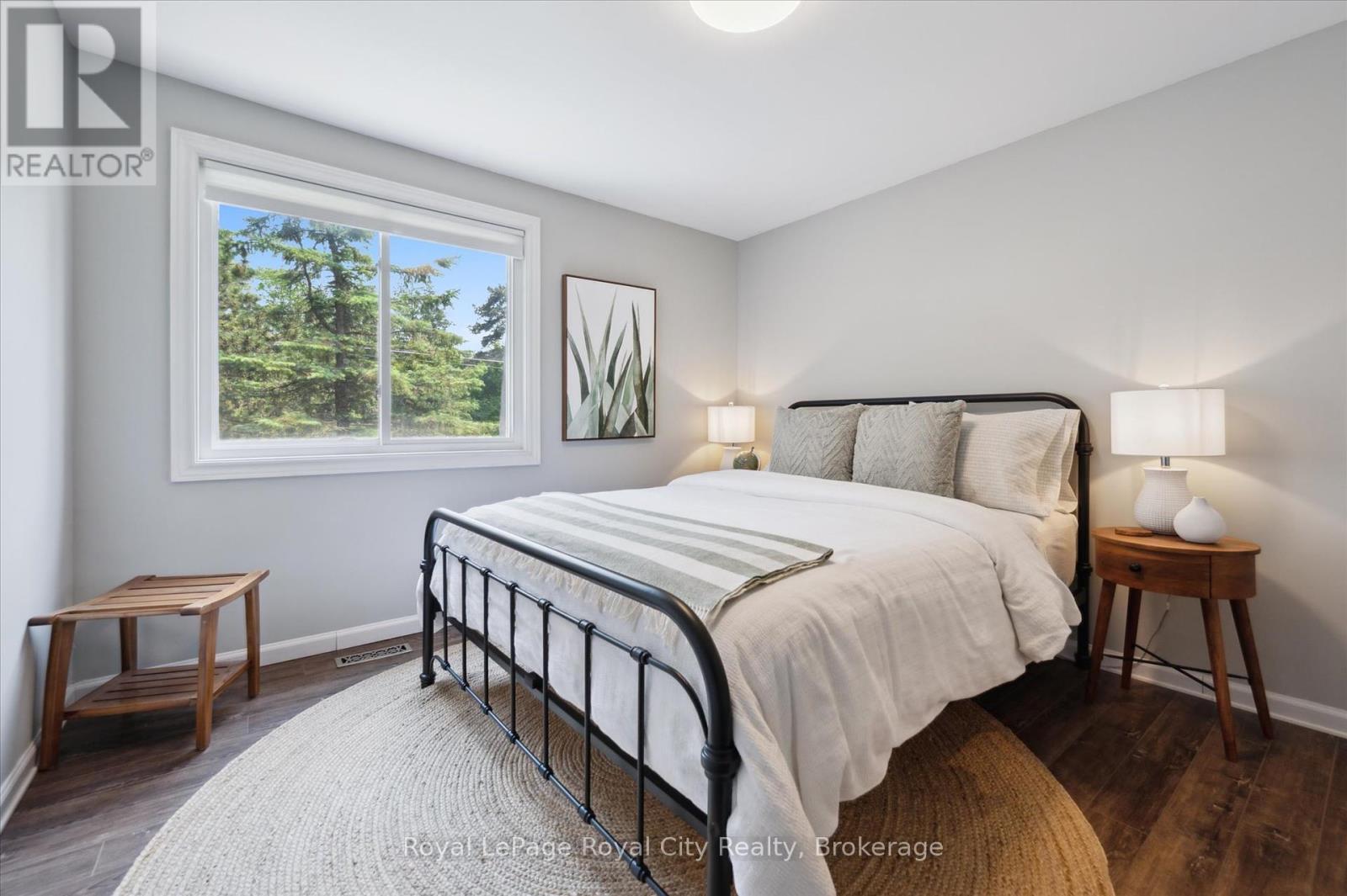 16 - 120 Country Club Drive, Guelph, Ontario  N1E 3K7 - Photo 11 - X12463037