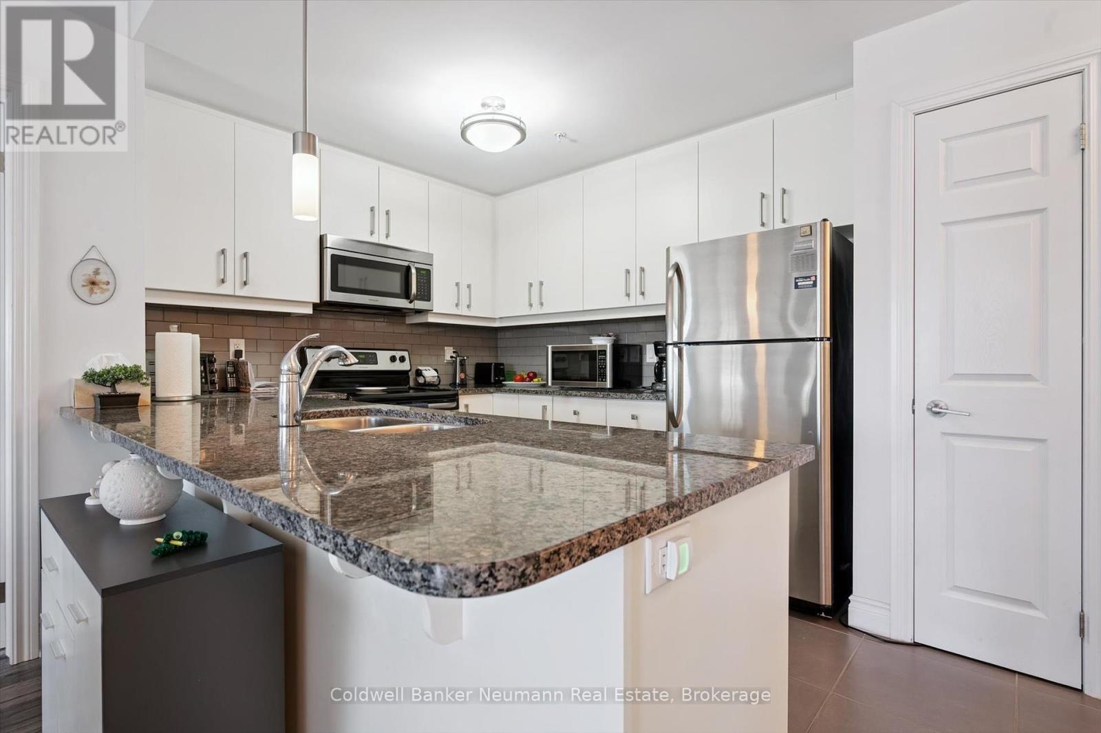 304 - 106 Bard Boulevard, Guelph, Ontario  N1L 0L8 - Photo 14 - X12463099