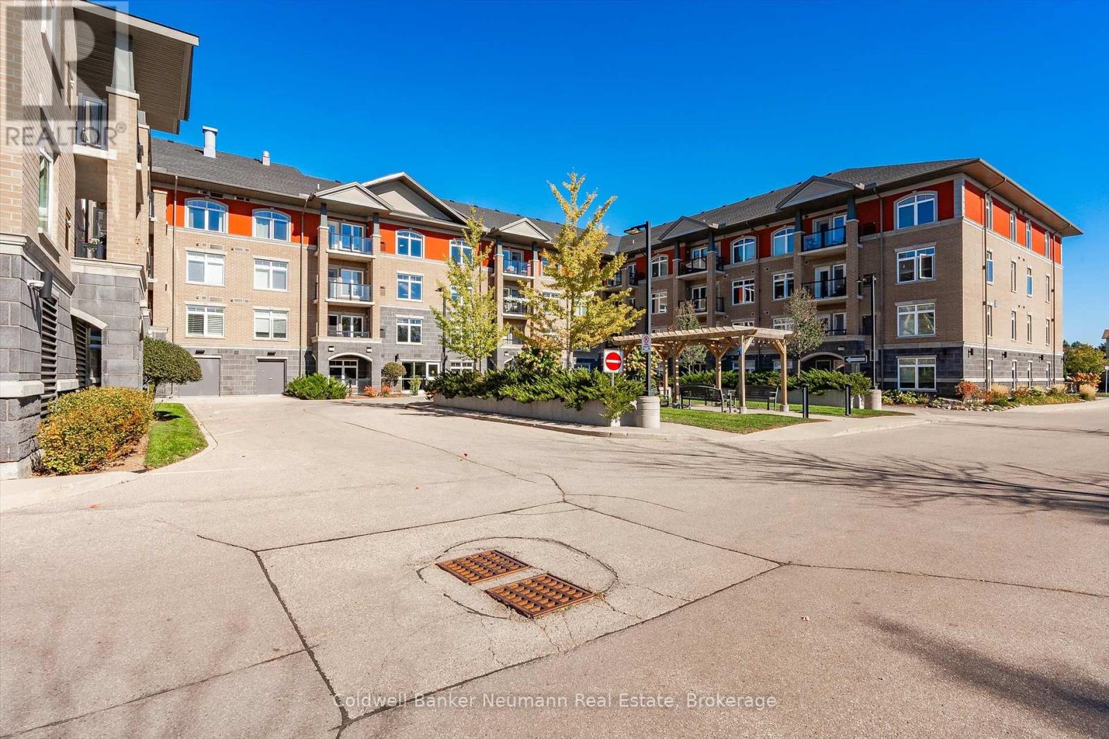 304 - 106 Bard Boulevard, Guelph, Ontario  N1L 0L8 - Photo 3 - X12463099