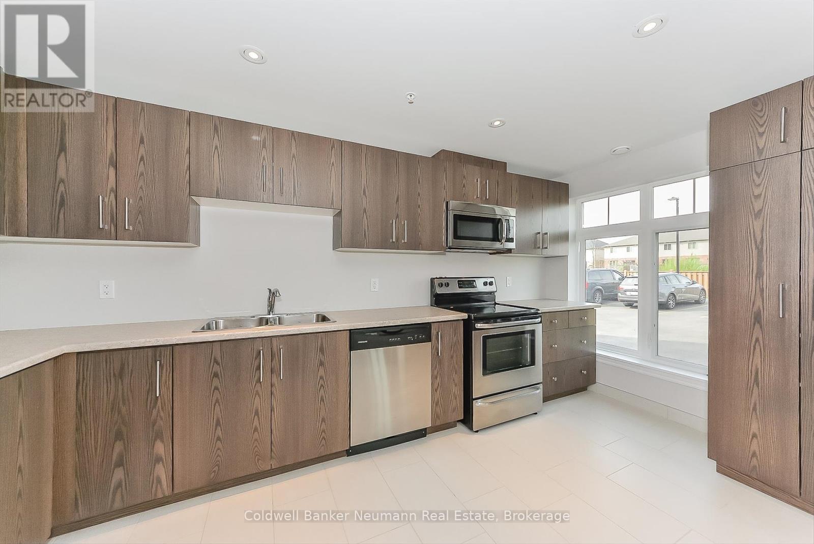 304 - 106 Bard Boulevard, Guelph, Ontario  N1L 0L8 - Photo 34 - X12463099