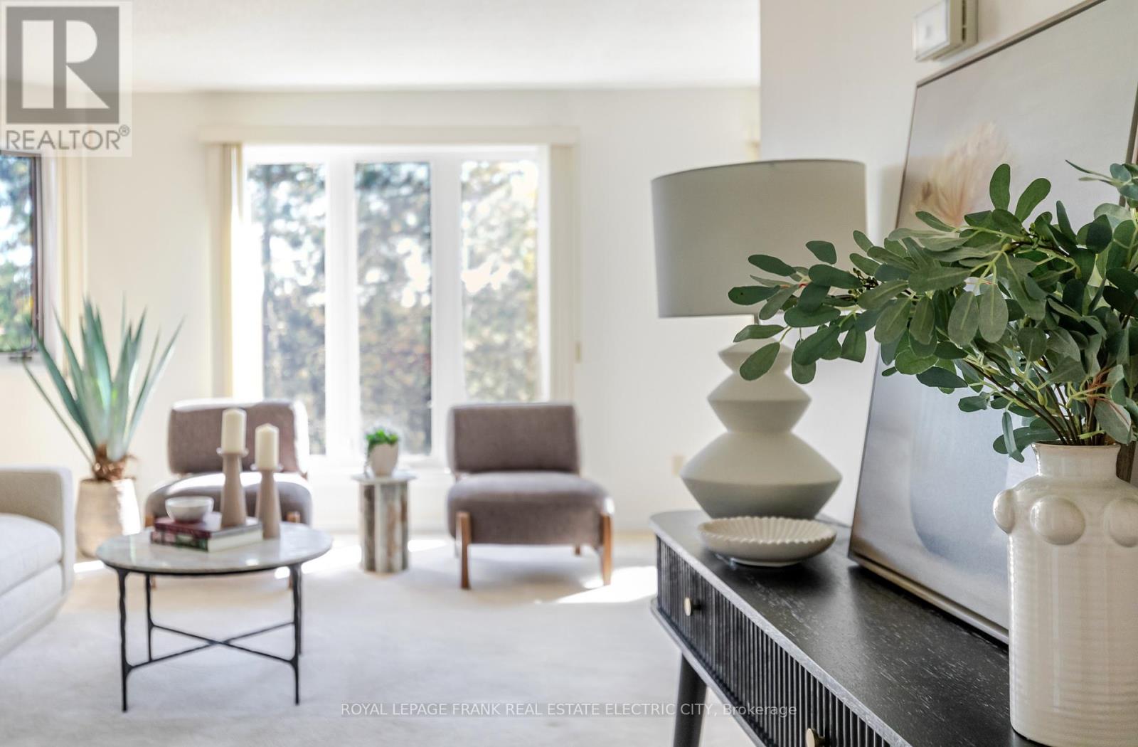 30 - 36 Champlain Crescent, Peterborough, Ontario  K9L 1T1 - Photo 19 - X12463009