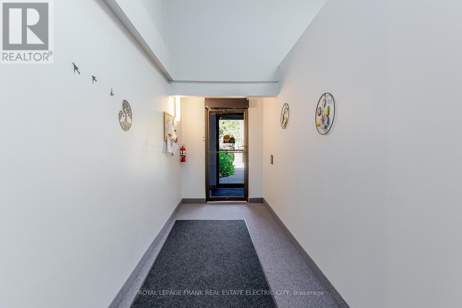 30 - 36 Champlain Crescent, Peterborough, Ontario  K9L 1T1 - Photo 36 - X12463009