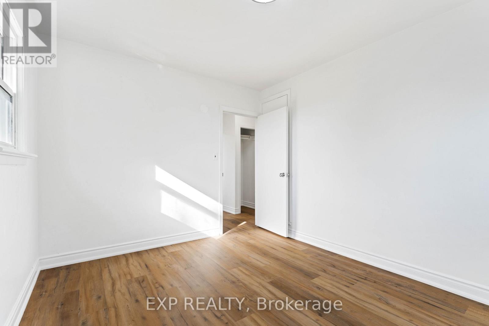 16 Valleyview Crescent, Belleville, Ontario  K8P 3G1 - Photo 17 - X12463055