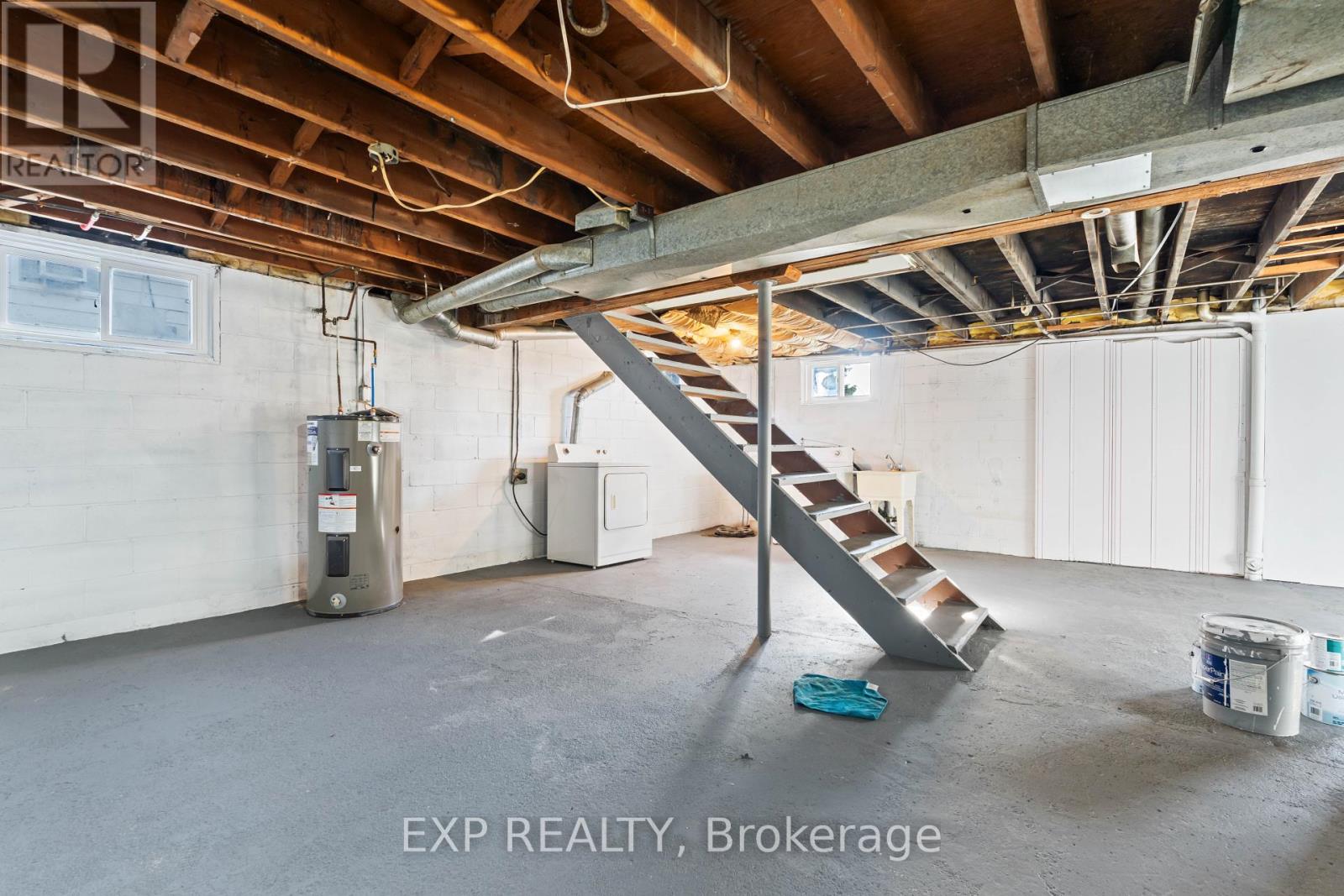 16 Valleyview Crescent, Belleville, Ontario  K8P 3G1 - Photo 19 - X12463055