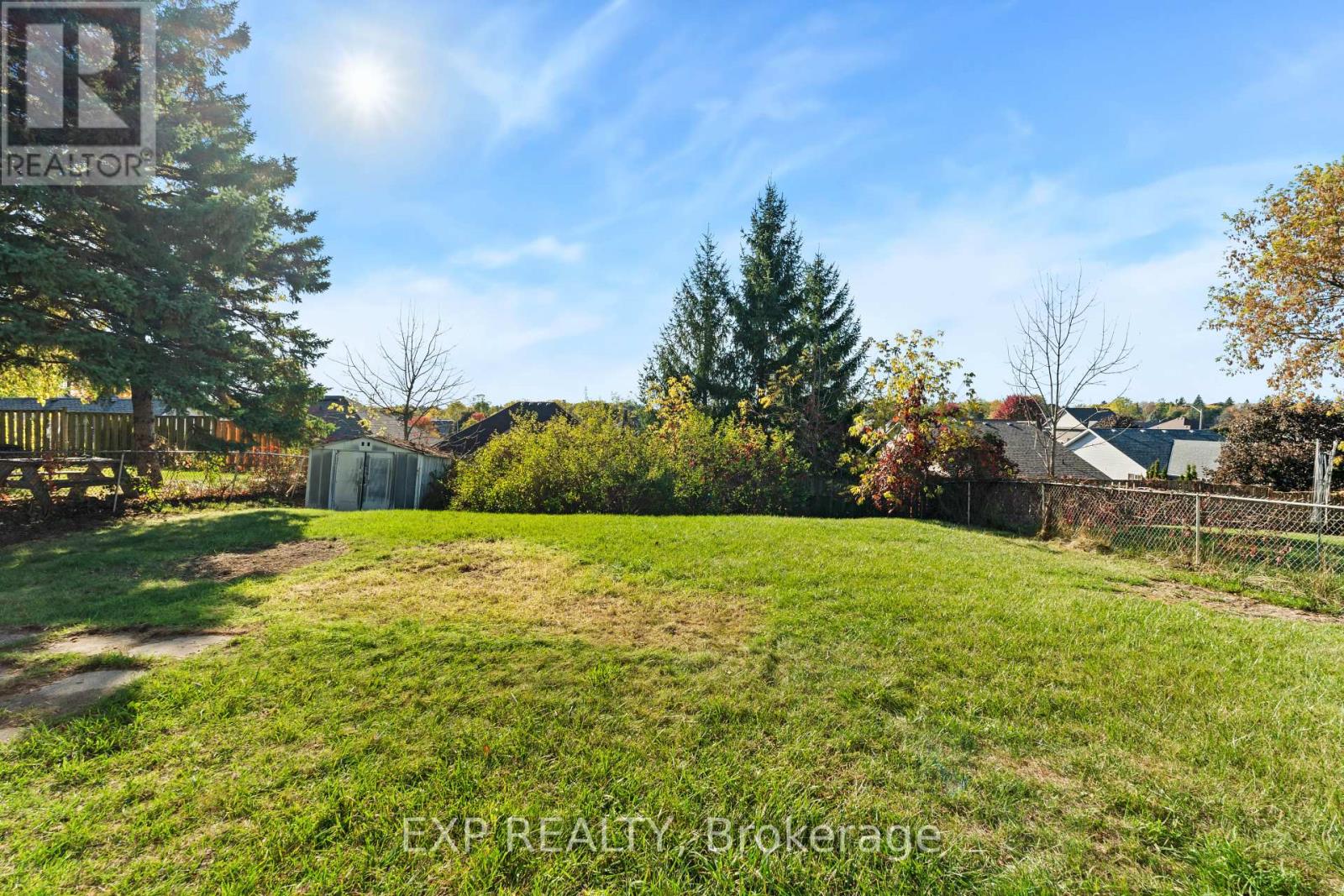 16 Valleyview Crescent, Belleville, Ontario  K8P 3G1 - Photo 25 - X12463055