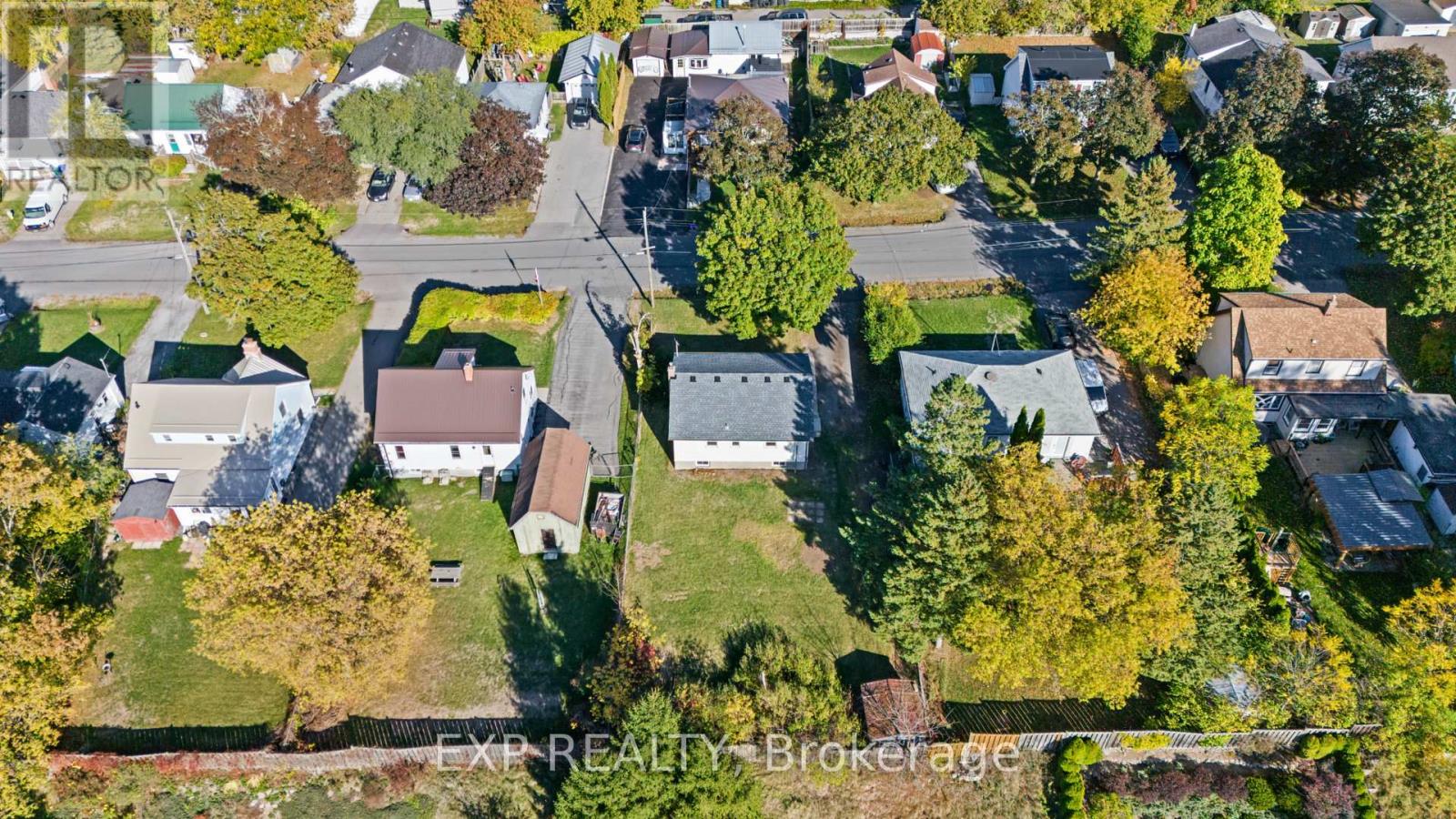 16 Valleyview Crescent, Belleville, Ontario  K8P 3G1 - Photo 31 - X12463055
