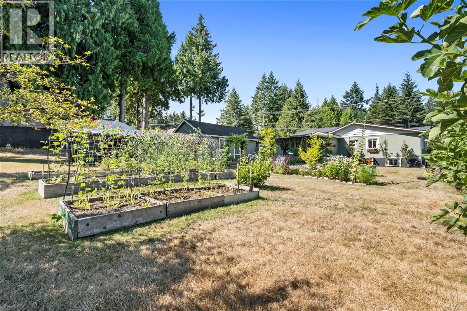 572 Berwick Rd, Qualicum Beach, British Columbia  V9K 1L1 - Photo 8 - 1017490