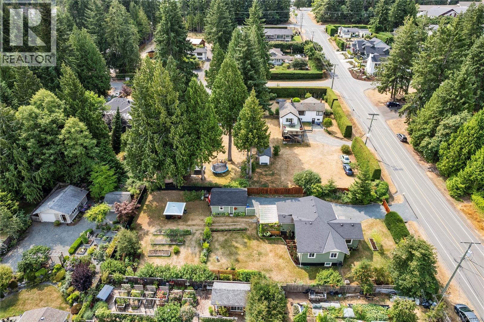 572 Berwick Rd, Qualicum Beach, British Columbia  V9K 1L1 - Photo 85 - 1017490