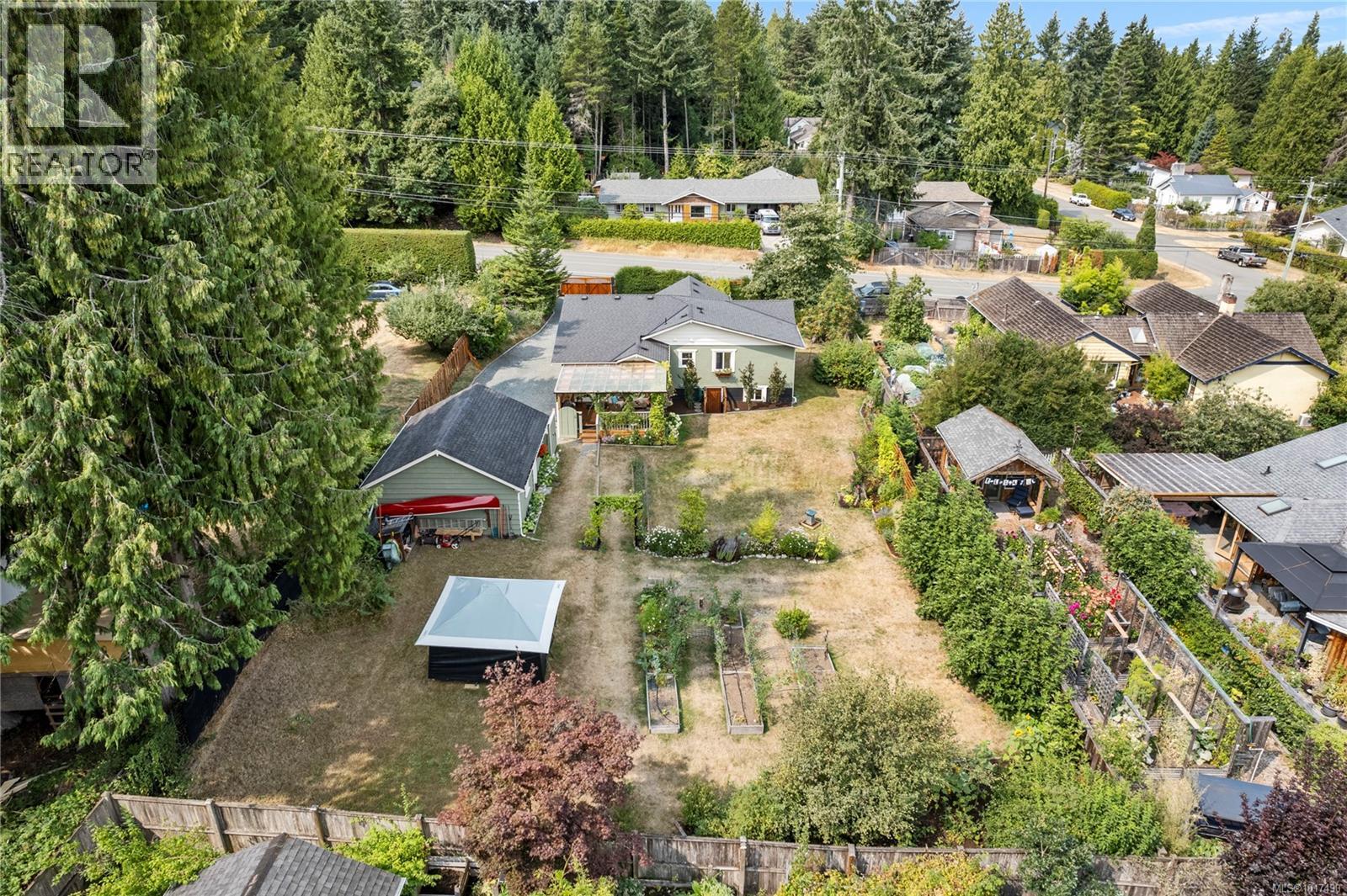 572 Berwick Rd, Qualicum Beach, British Columbia  V9K 1L1 - Photo 88 - 1017490