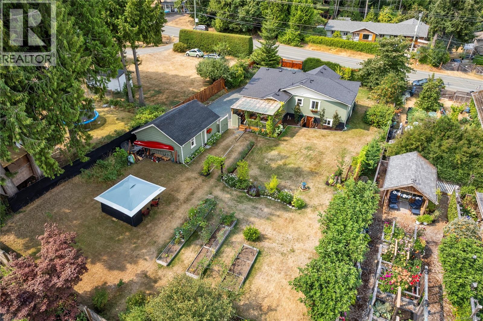 572 Berwick Rd, Qualicum Beach, British Columbia  V9K 1L1 - Photo 9 - 1017490