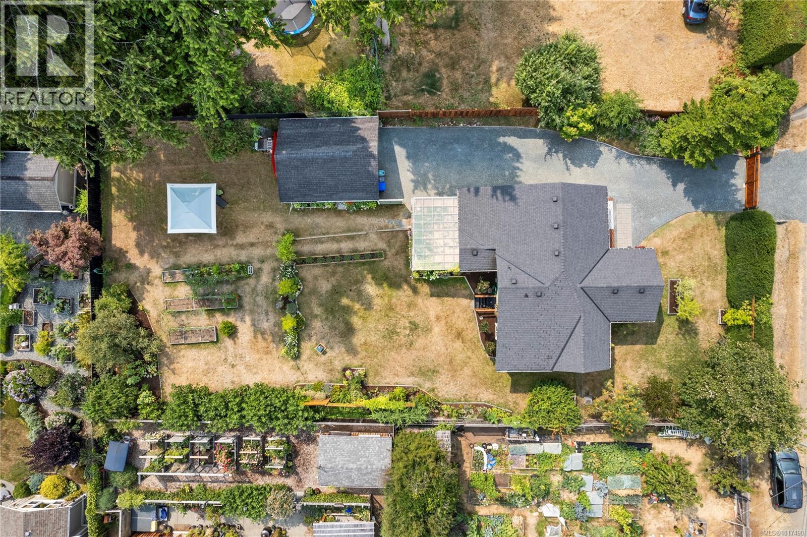 572 Berwick Rd, Qualicum Beach, British Columbia  V9K 1L1 - Photo 91 - 1017490