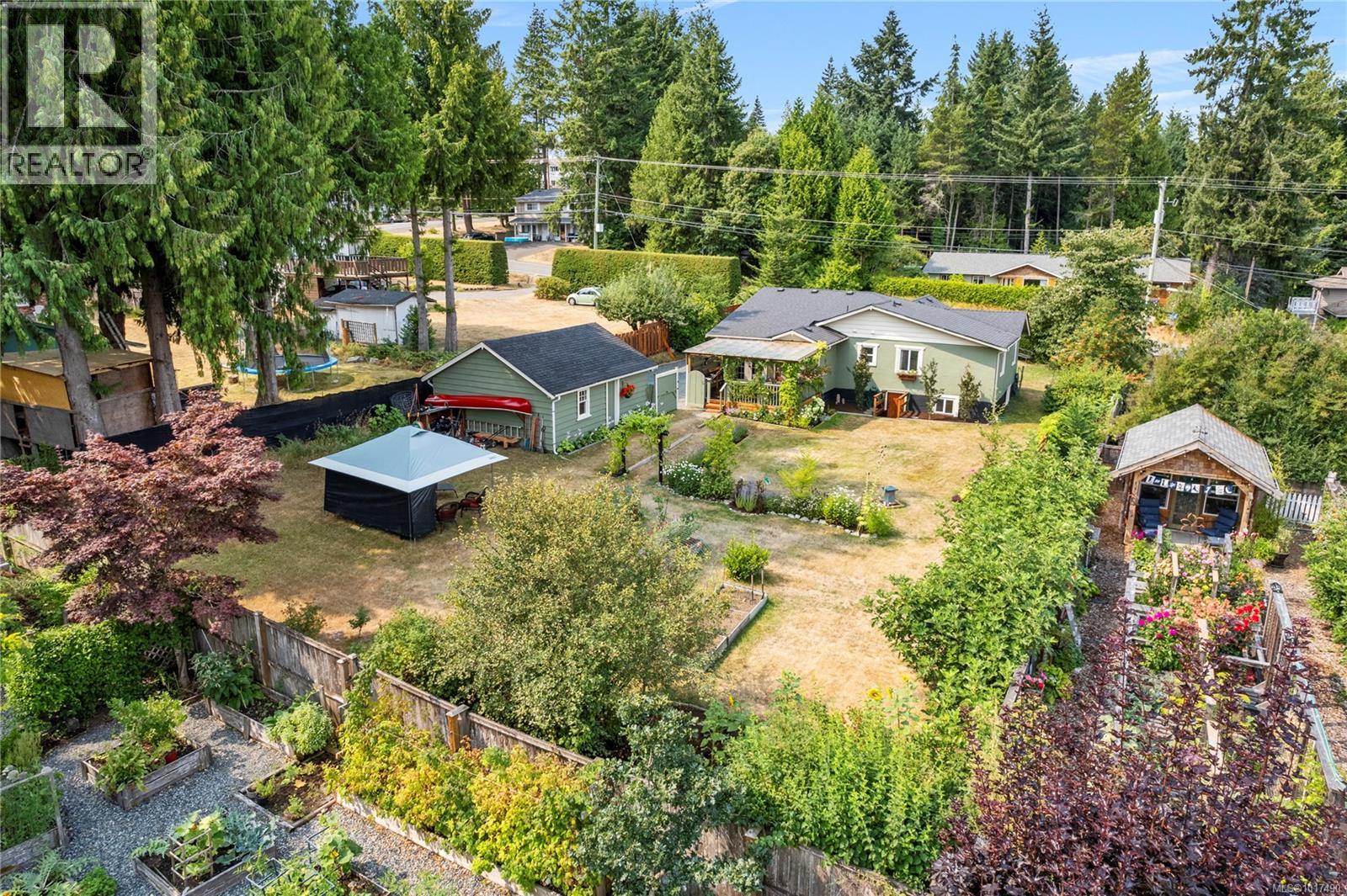 572 Berwick Rd, Qualicum Beach, British Columbia  V9K 1L1 - Photo 94 - 1017490