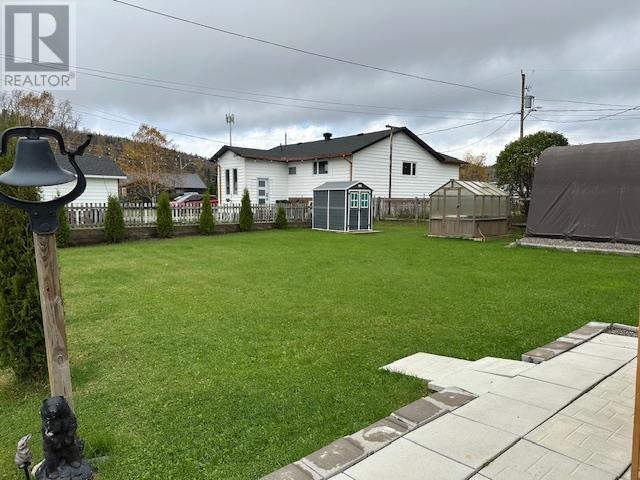 303 Peary St, Schreiber, Ontario  P0T 2S0 - Photo 4 - TB253202