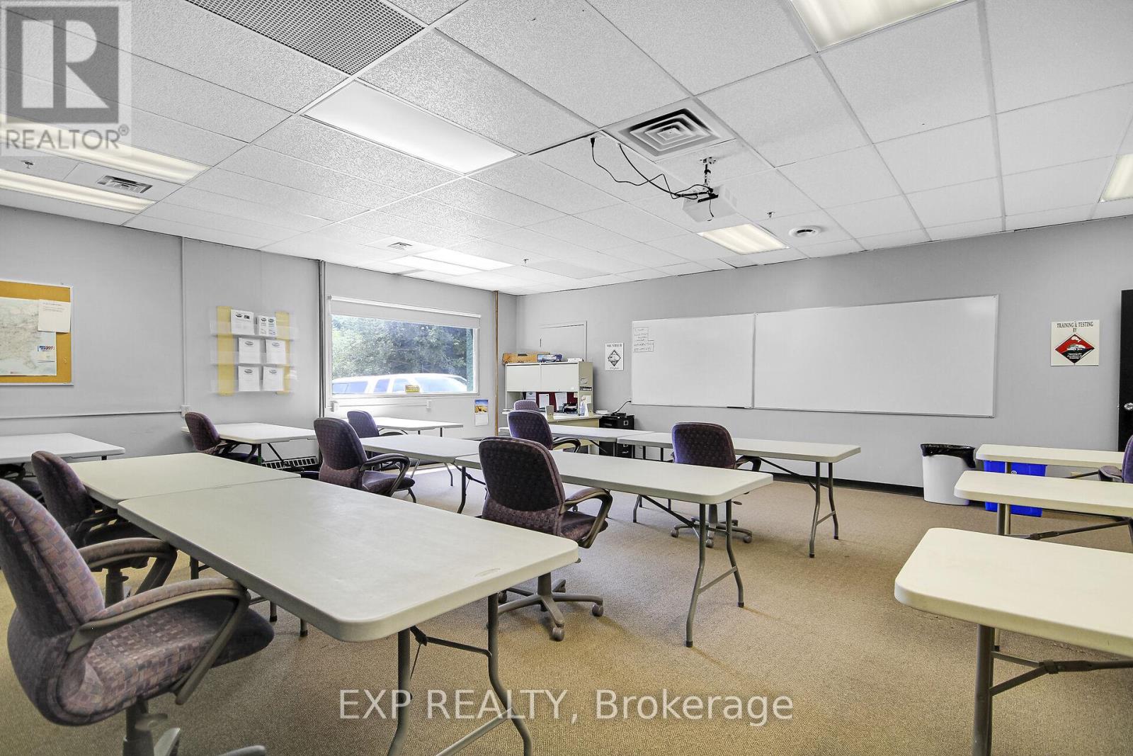 12 Maple Avenue, Smiths Falls, Ontario  K7A 1Z5 - Photo 43 - X12463097