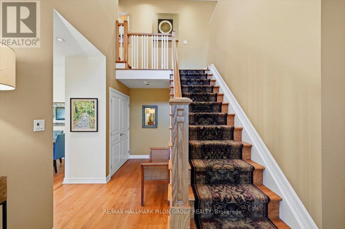 2380 Virginia Drive, Ottawa, Ontario  K1H 6S2 - Photo 12 - X12463134