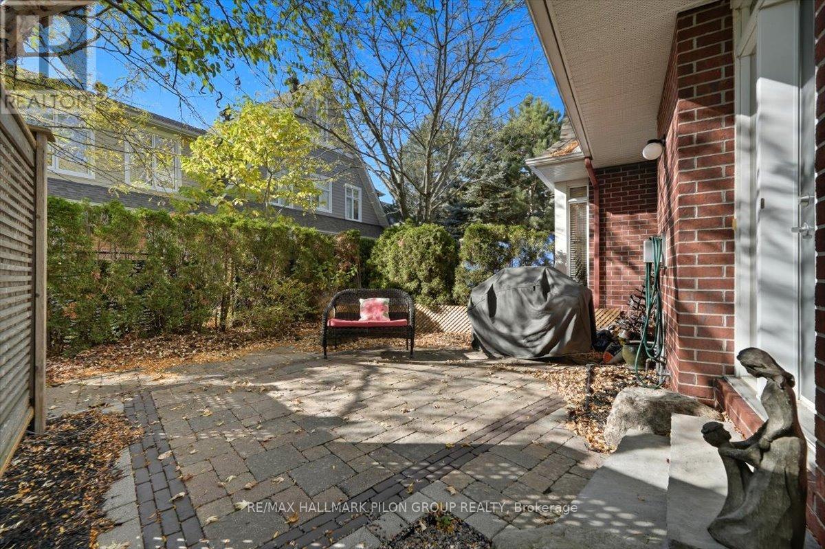 2380 Virginia Drive, Ottawa, Ontario  K1H 6S2 - Photo 25 - X12463134