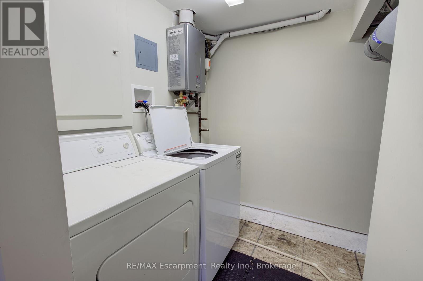 1491 Brenner Crescent, Burlington, Ontario  L7P 2V9 - Photo 42 - W12463057