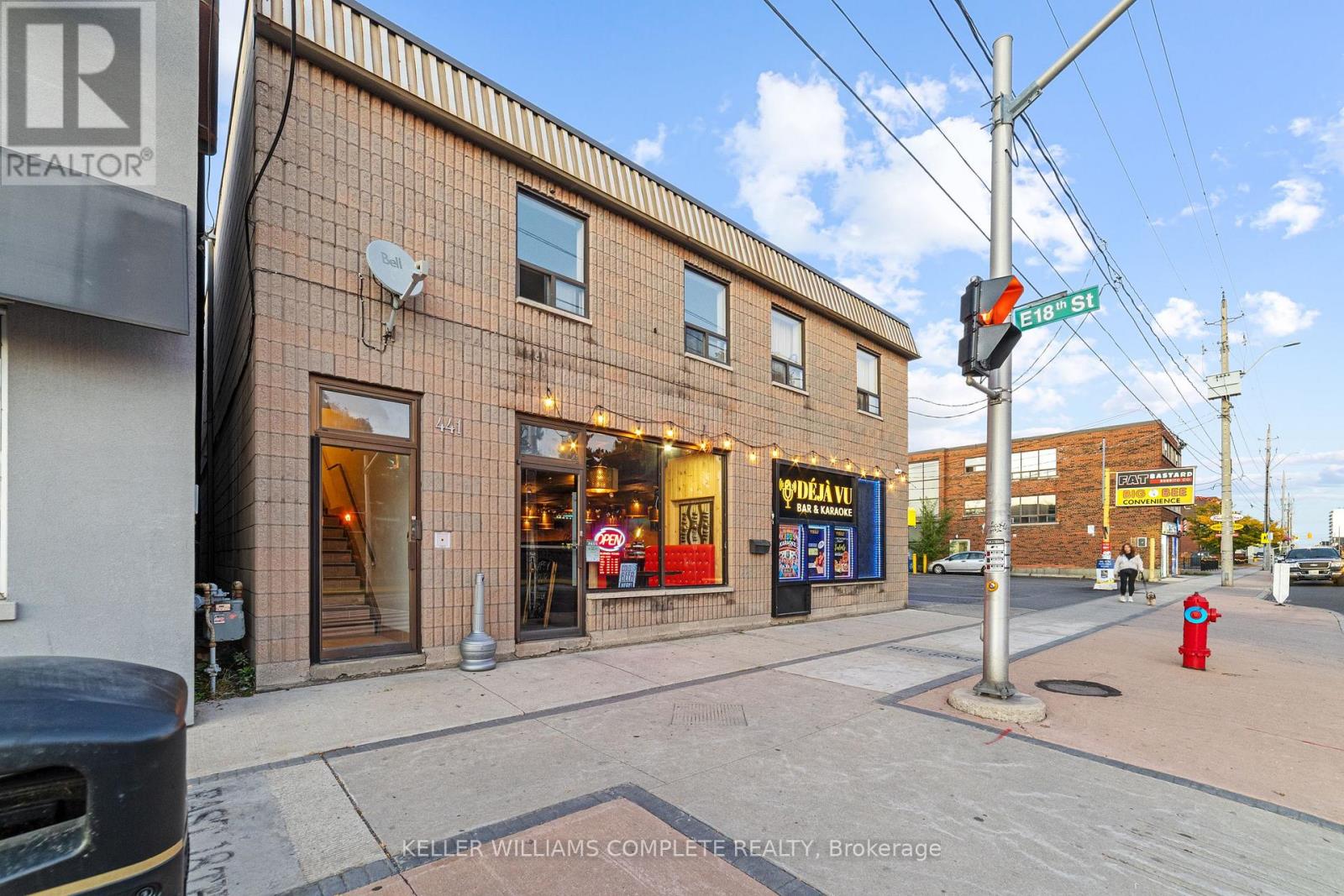 445 Concession Street, Hamilton, Ontario  L9A 1C1 - Photo 3 - X12463046