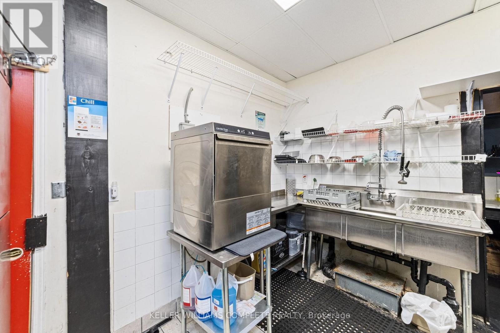 445 Concession Street, Hamilton, Ontario  L9A 1C1 - Photo 30 - X12463046