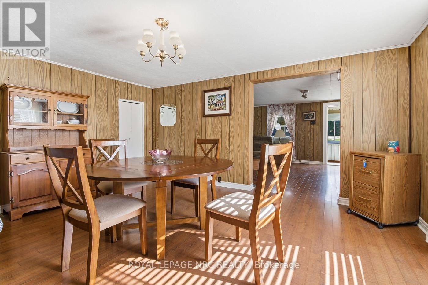 5561 Dorchester Road, Niagara Falls, Ontario  L2G 5S2 - Photo 13 - X12463059