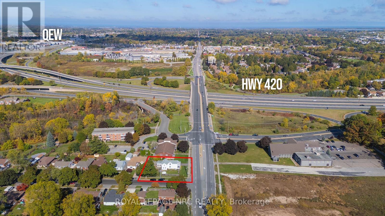5561 Dorchester Road, Niagara Falls, Ontario  L2G 5S2 - Photo 4 - X12463059