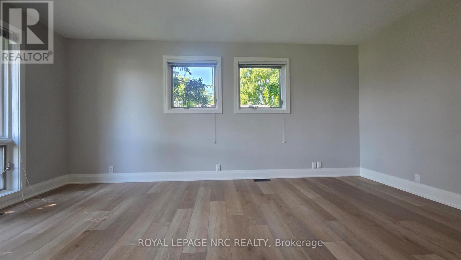 170 Lakeshore Road, Fort Erie, Ontario  L2A 1B2 - Photo 19 - X12463102