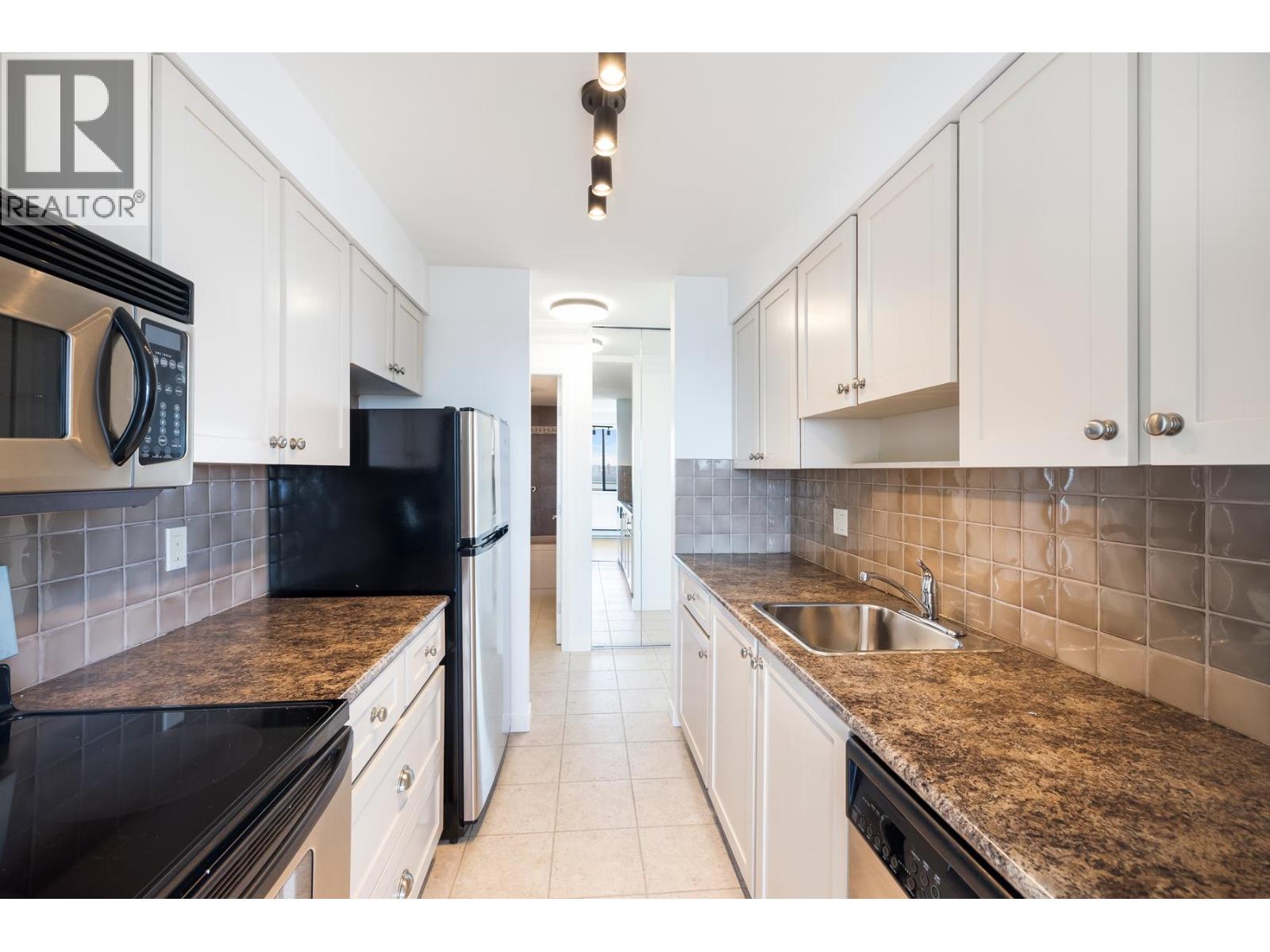 1202 444 Lonsdale Avenue, North Vancouver, British Columbia  V7M 3H5 - Photo 13 - R3058542