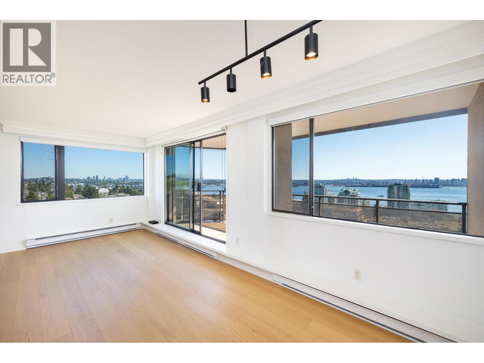 1202 444 Lonsdale Avenue, North Vancouver, British Columbia  V7M 3H5 - Photo 3 - R3058542
