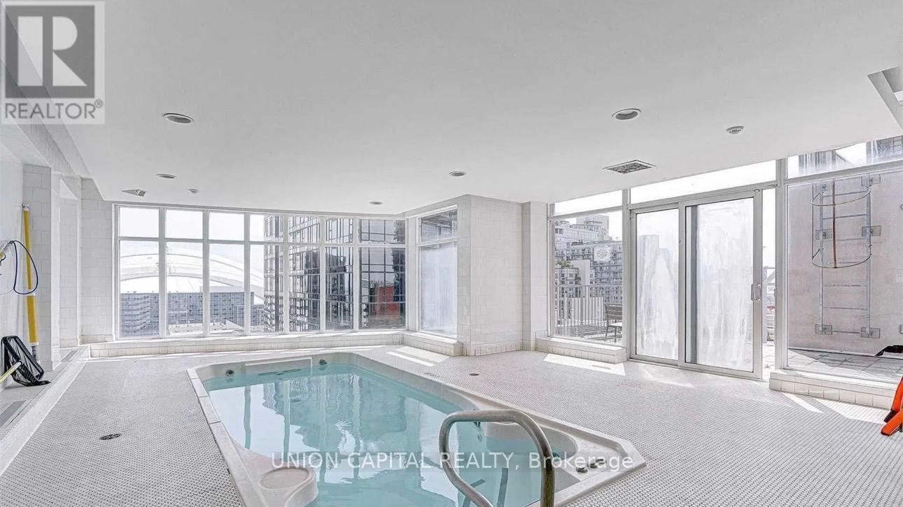 222 - 270 Wellington Street W, Toronto, Ontario  M5V 3P5 - Photo 23 - C12462916