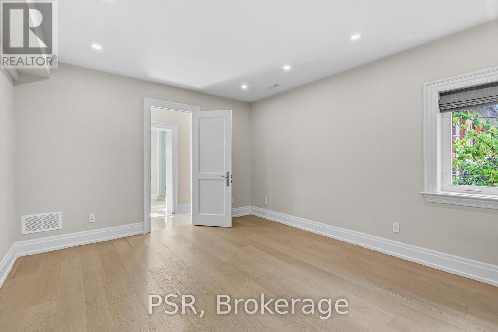 15 Strathallan Boulevard, Toronto, Ontario  M5N 1S8 - Photo 10 - C12462950