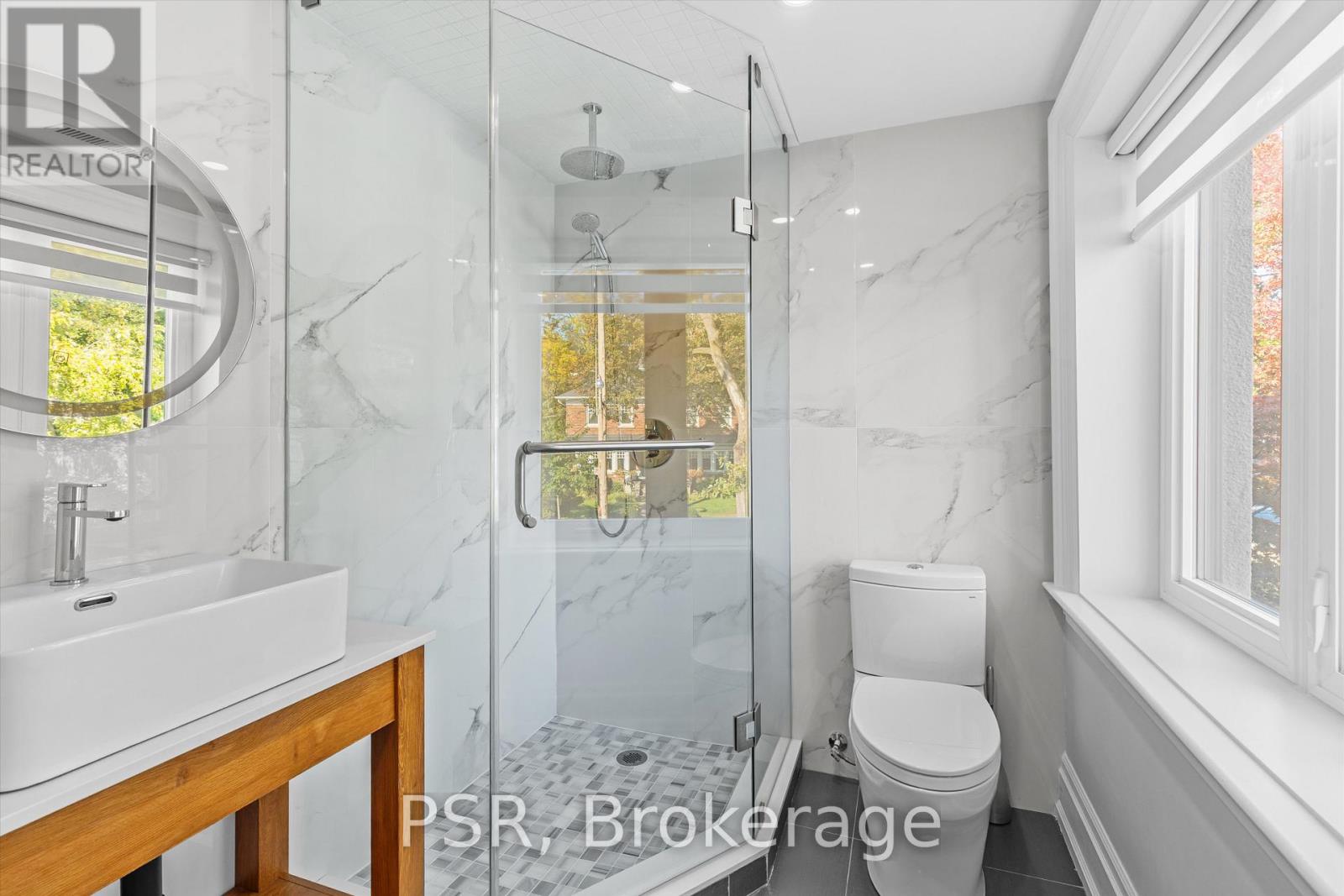 15 Strathallan Boulevard, Toronto, Ontario  M5N 1S8 - Photo 13 - C12462950