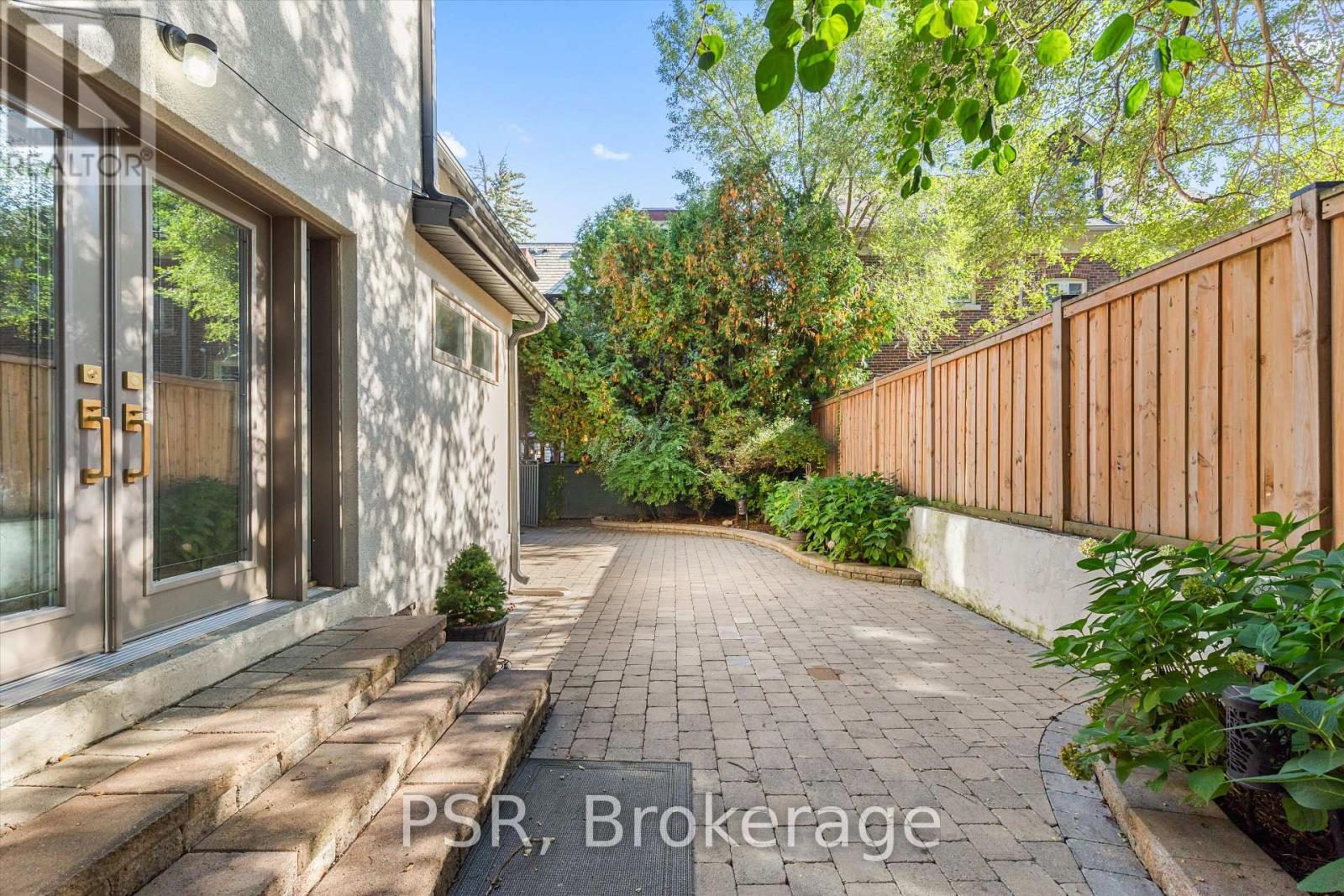 15 Strathallan Boulevard, Toronto, Ontario  M5N 1S8 - Photo 23 - C12462950